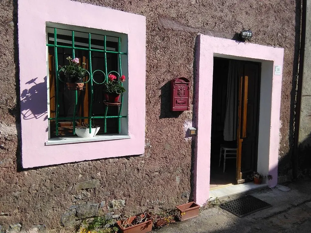 Rossella Casa Vacanze Corvara  0*, Corvara (Liguria) Itálie